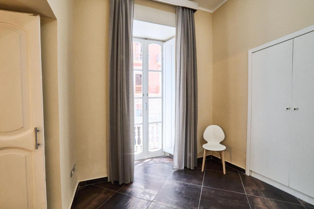 Via Niccolo Tommaseo 14 Lejlighed Napoli Eksteriør billede