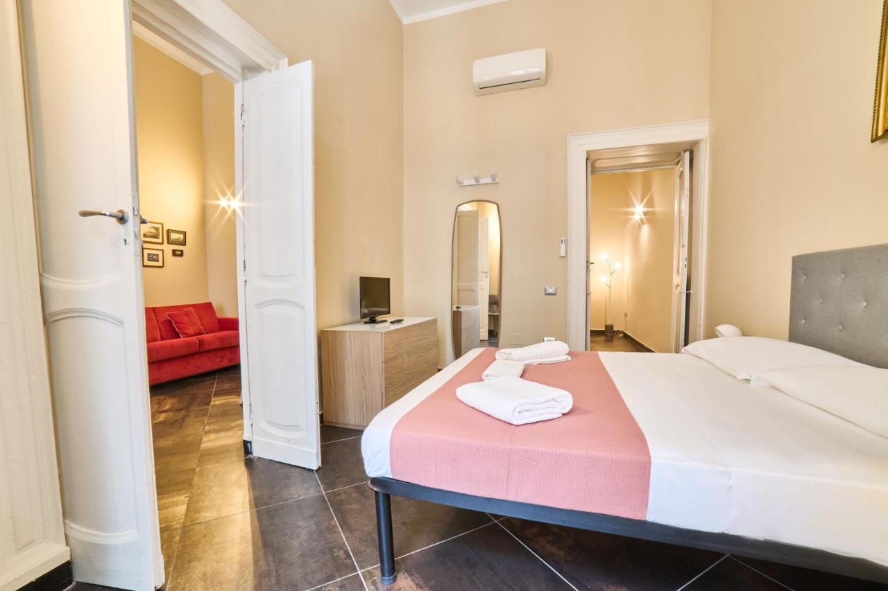 Via Niccolo Tommaseo 14 Lejlighed Napoli Eksteriør billede